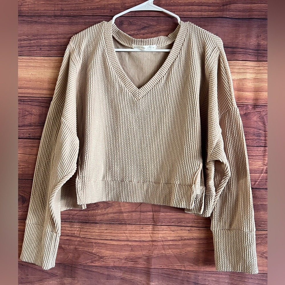 Altar'd State Womens Tan Textured V-Neck Cropped Sweater Boxy Fit Medium